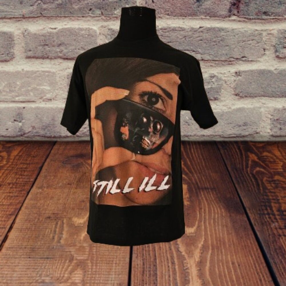 STILL ILL SHORT SLEEVE ADULT T SHIRT - SIZE MEDIUM